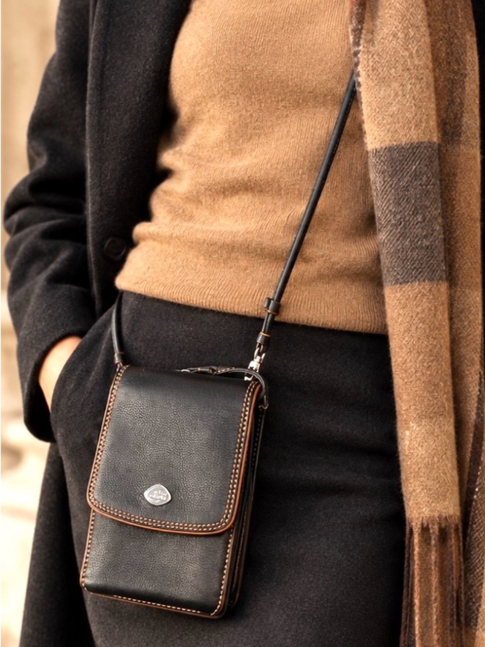🎁Vintage Black Leather Festival Crossbody Bag • Phone Organizer •The Trend Italy
